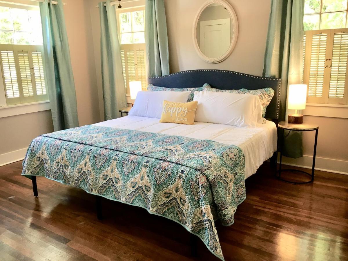 Holiday home King Bed Family Friendly - Walk To Zoo & Waterpark - Near Downtown & Midtown