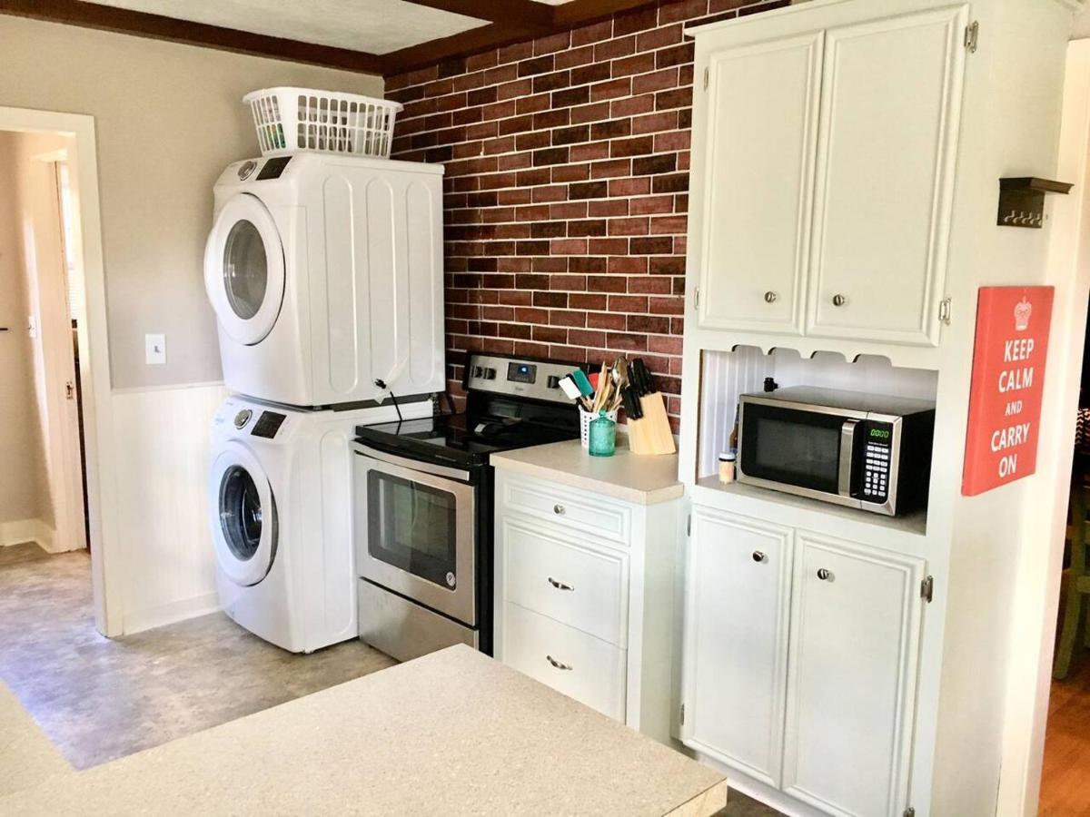 King Bed Family Friendly - Walk To Zoo & Waterpark - Near Downtown & Midtown * Hattiesburg