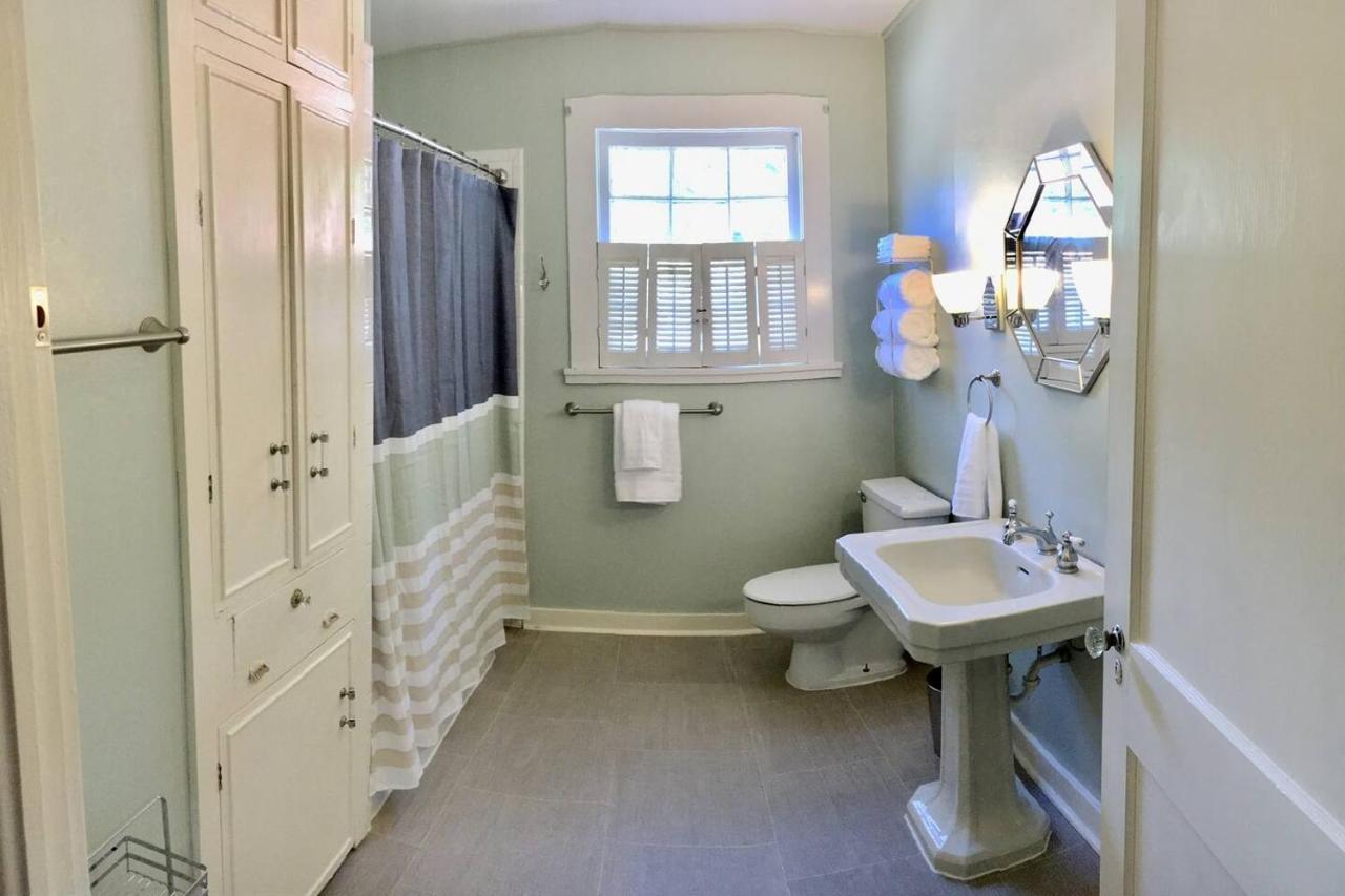 King Bed Family Friendly - Walk To Zoo & Waterpark - Near Downtown & Midtown * Hattiesburg